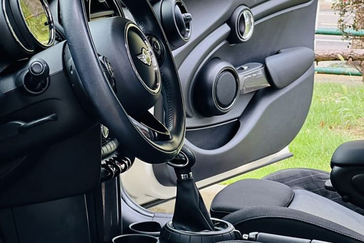 Used MINI MINI 2016 1.5T COOPER Five-Door Edition