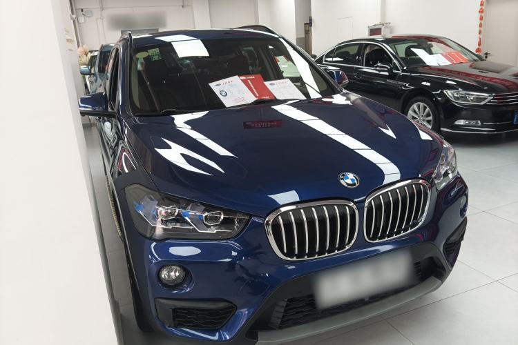 Used BMW X1 2018 sDrive18Li Fashion Model Front Right 45 Deg