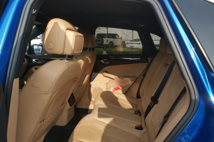 Used Porsche Macan 2017 Macan 2.0T Left Rear Seat