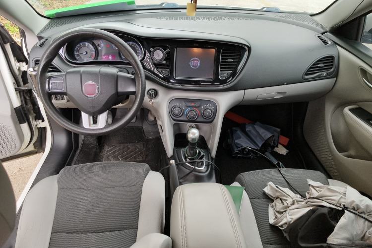 Used Fiat Ottimo 2014 1.4T Manual Fashion Edition Center Console