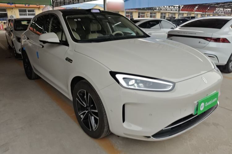 Used Hima AITO M5 2025 Extended-Range Ultra All-Wheel-Drive Version Front Right 45 Deg