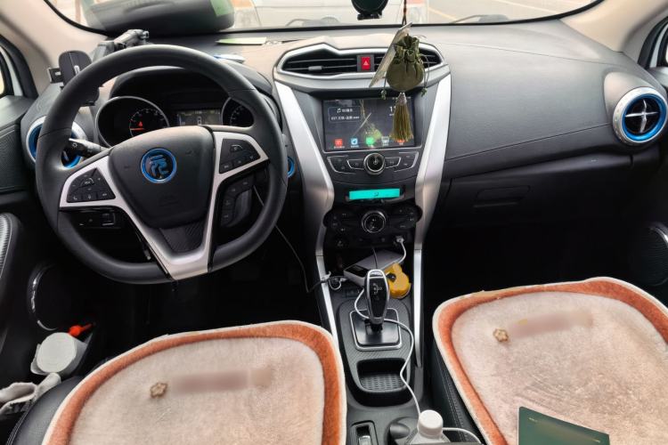 Used BYD Yuan New Energy 2019 EV360 Smart Connect Enjoyment Model
