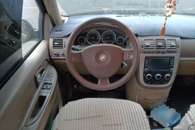 Used Buick GL8 2014 2.4L Comfort Edition
