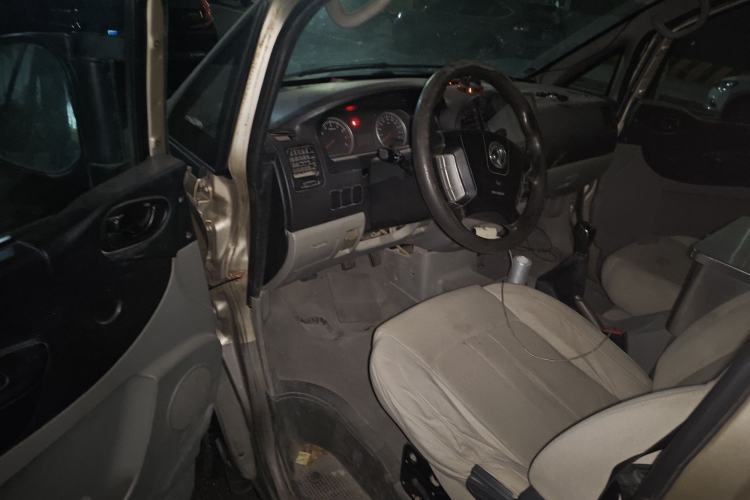 Used FORTHING Lingzhi 2017 M3L 1.6L 7-Seater Comfort Model