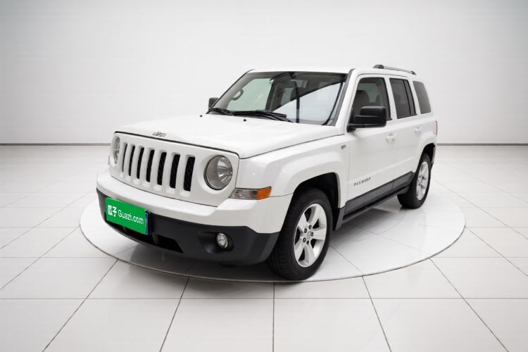 Used Jeep Patriot 2013 2.4 Luxury Navigation Edition Guazi used car, China used car export, Used car for sale, Used  cars, Cheapest cars for sale