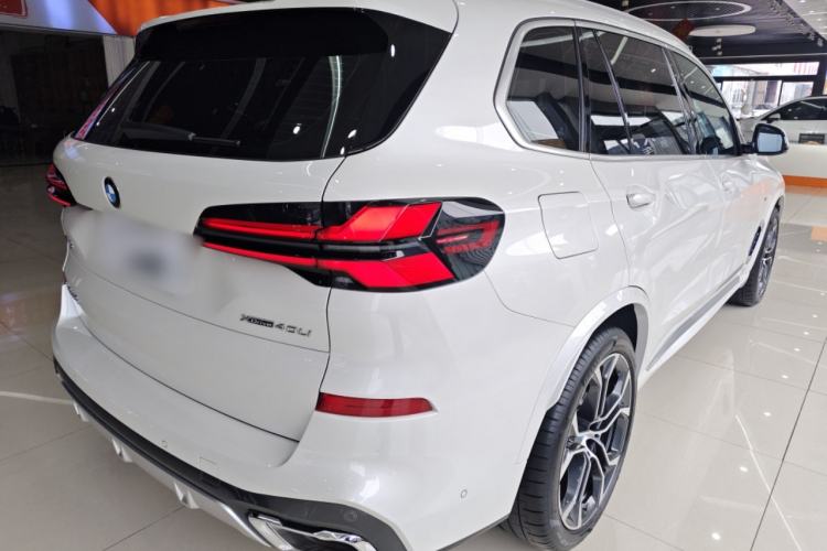 Used BMW X5 2023 xDrive 40Li M Sport Package