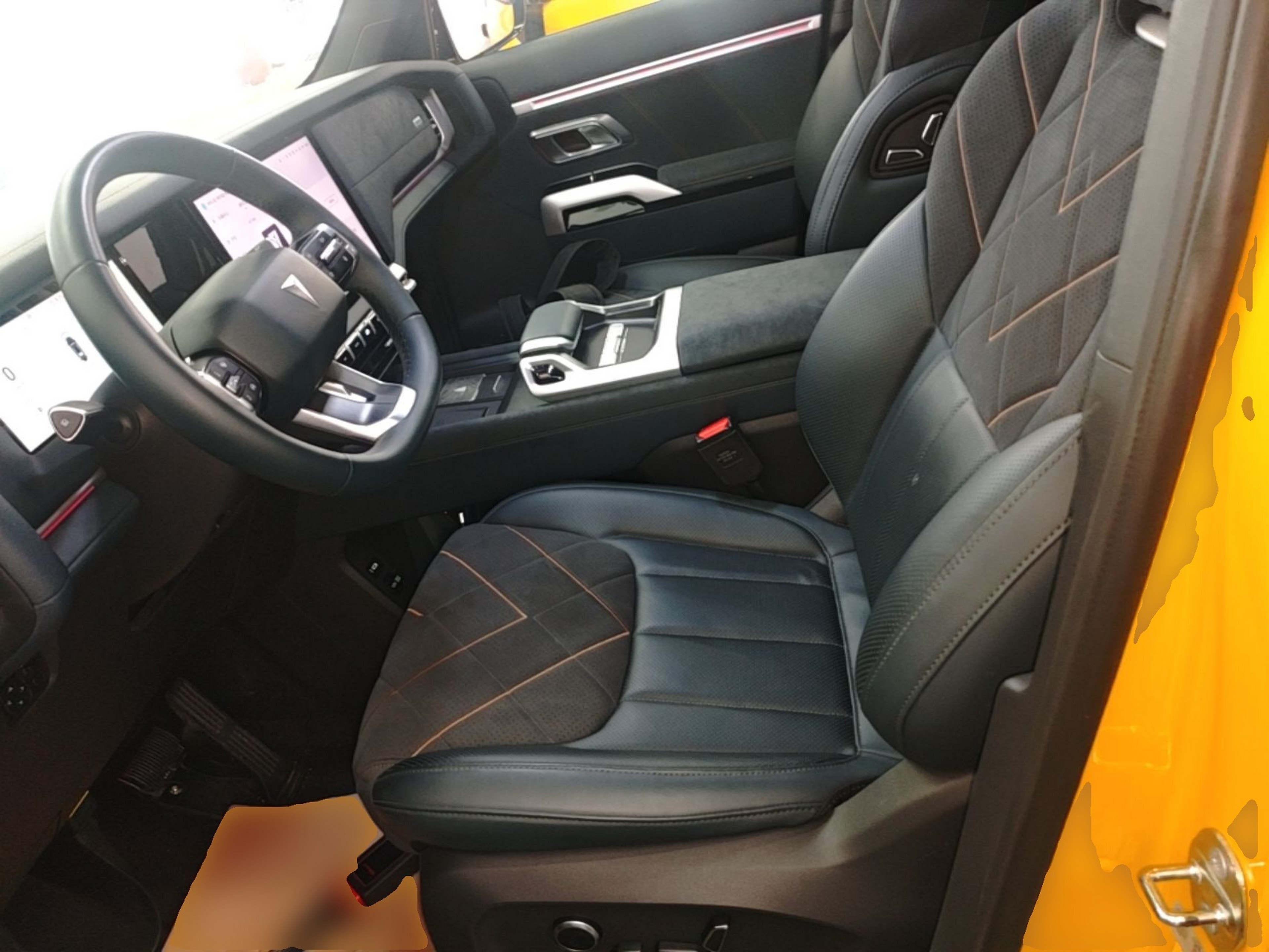 Vordere Reihe im Auto