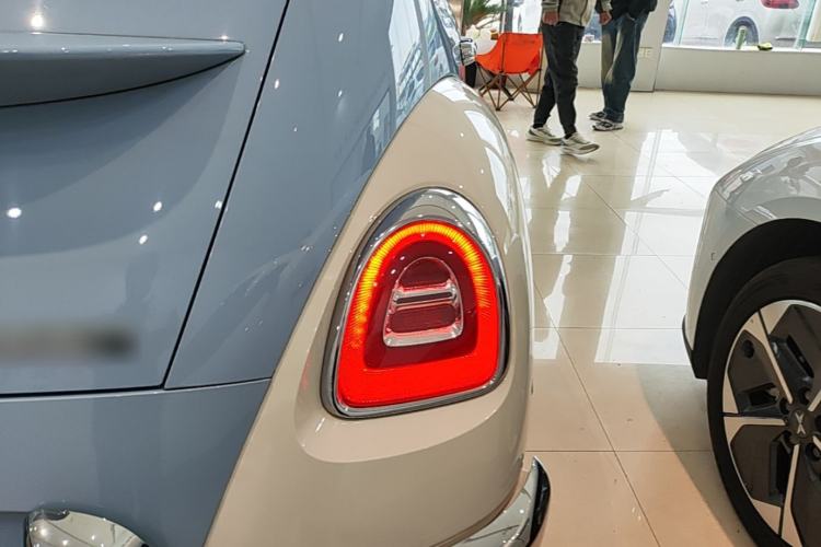 Used ORA Ballet Cat 2022 401 km Nutcracker Edition