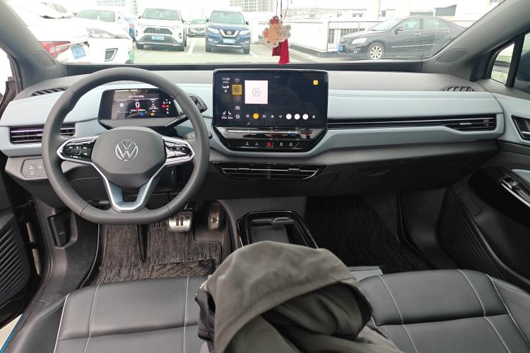 Used Volkswagen ID.4 X 2024 Pure & Smart Edition Center Console