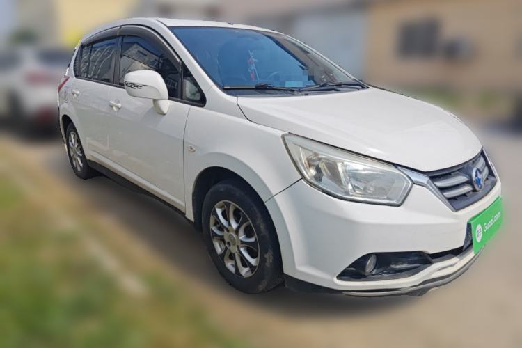 Used Venucia R50 2015 1.6L Manual Luxury Edition