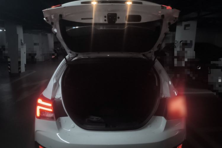 Used Geely Auto Vision S1 2018 1.4T CVT FENGXING Model Trunk