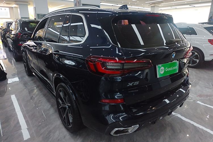 Used BMW X5 2022 Restyled xDrive 40Li M Sport Package Exterior 2