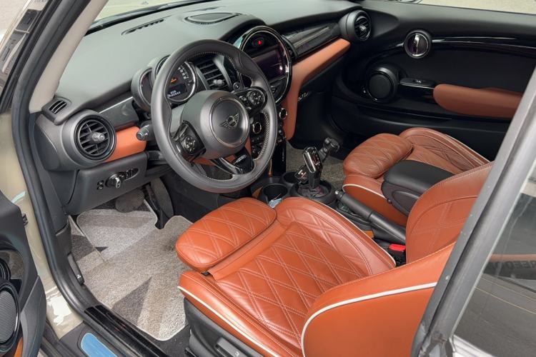 Used MINI 2019 2.0T COOPER S Artist