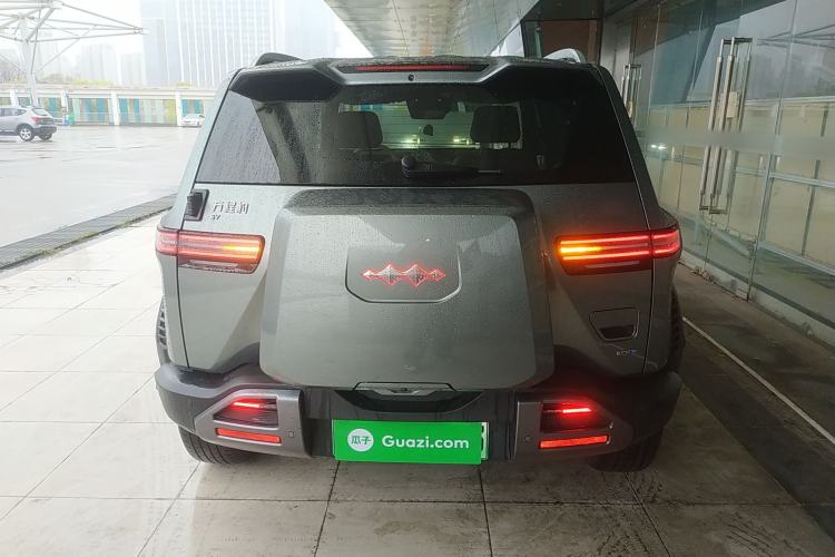 Used Formula Leopard Titanium 3 2025 501 km Range Rear-Wheel Drive Intelligent Driving Max Edition