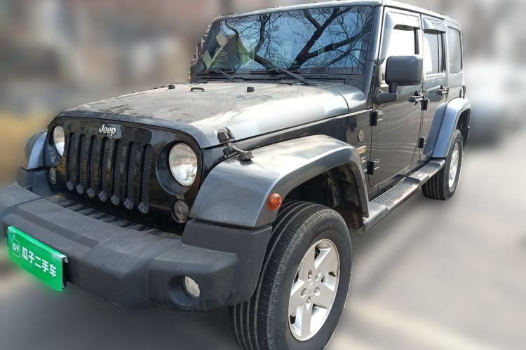 Used Jeep Wrangler 2014 2.8TD Sahara Four-Door Edition