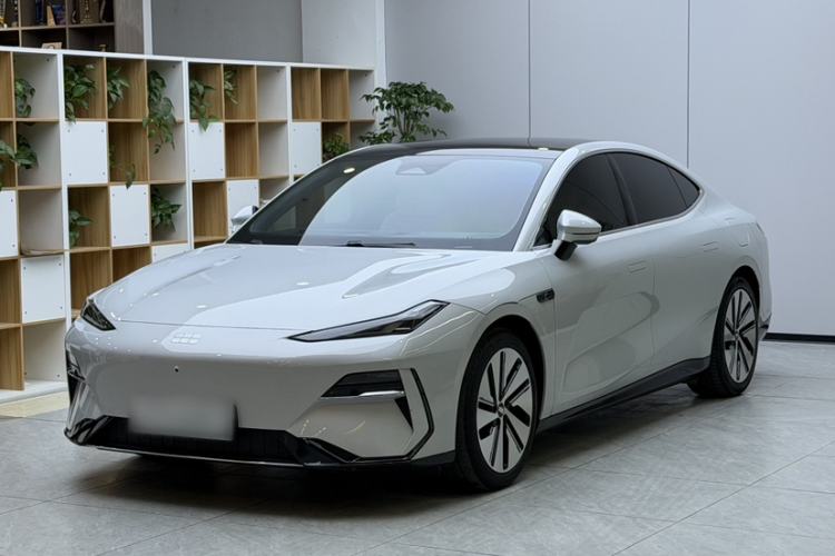 Used Geely Galaxy E8 2024 665 km Range Rear-Drive Starship Long-Range Version