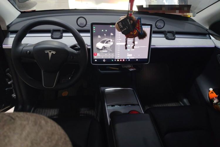 Used Tesla Model Y 2024 Rear-Wheel-Drive Version
