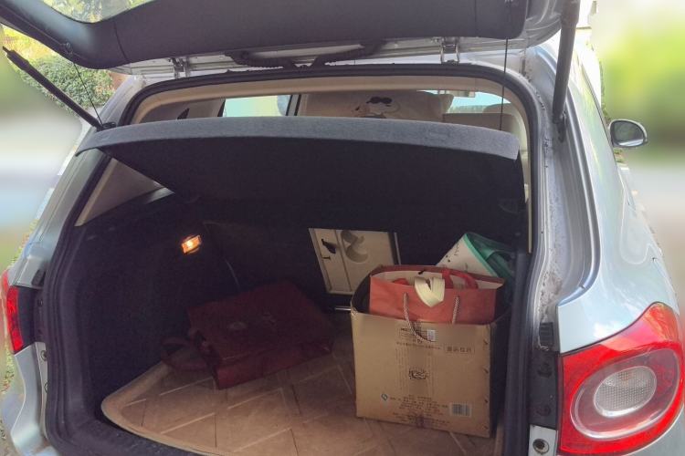 Used Volkswagen Tiguan 2012 1.8TSI Automatic Two-Wheel Drive Elite Edition Trunk