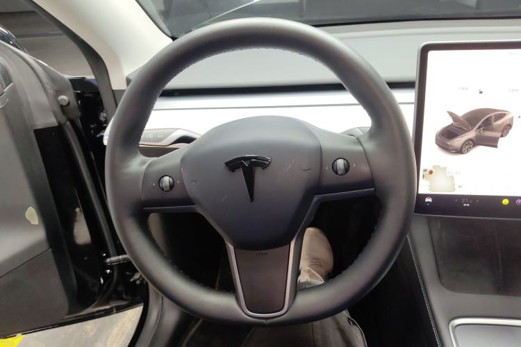 Used Tesla Model Y 2023 Rear-Wheel-Drive Version