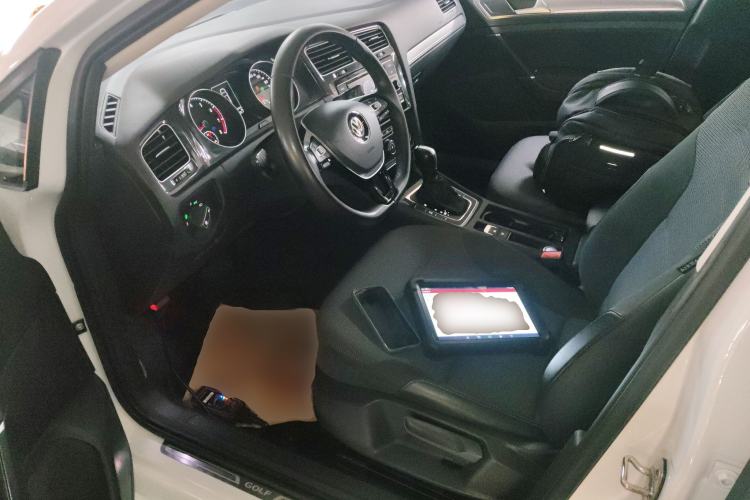 Used Volkswagen Golf 2018 230TSI Automatic Comfort Model
