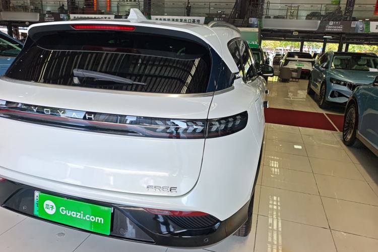 Used VOYAH FREE 2021 Four-Wheel Drive Standard Range-Extended Exclusive Luxury Package Right Rear Taillight