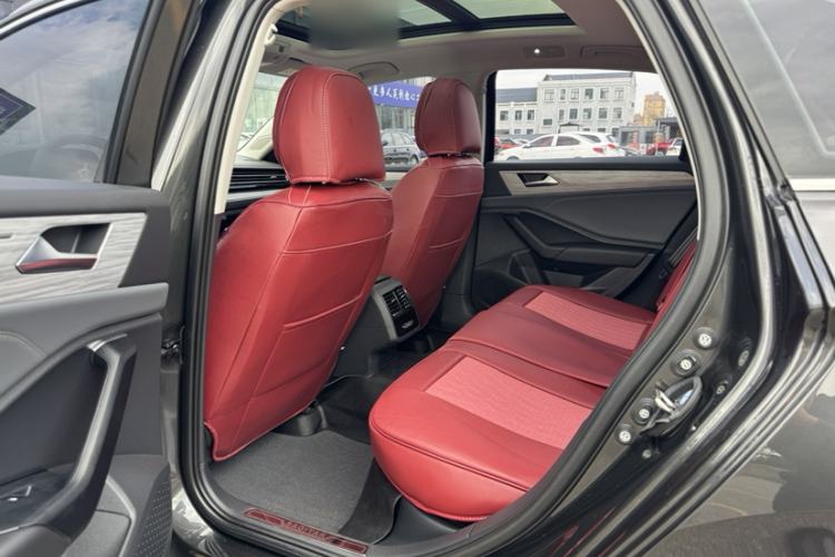 Used Volkswagen Sagitar 2024 300TSI DSG Excellence Edition Interior 6