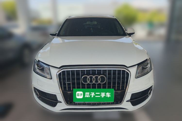 Used Audi Q5 2018 Collector's Edition 40 TFSI Technology Model
