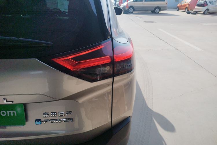 Used Nissan X-Trail 2023 e-POWER Ultra-Hybrid Dual-Motor All-Wheel-Drive Luxury Edition
