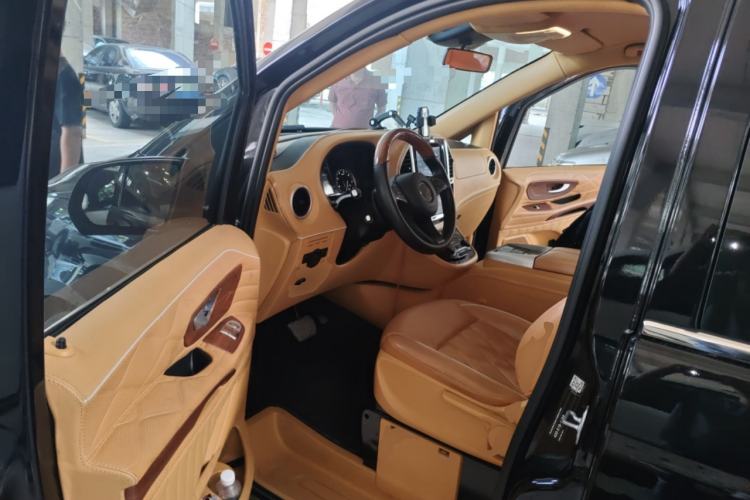 Used Mercedes-Benz Vito 
