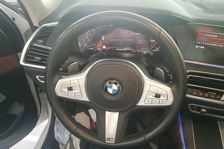 BMW X5 2022 Restyled xDrive 30Li Luxury Version M Sport Package usado