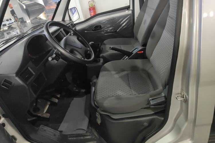 Used Wuling Zhiguang 2023 1.5L Practical Version 5/7 Seats