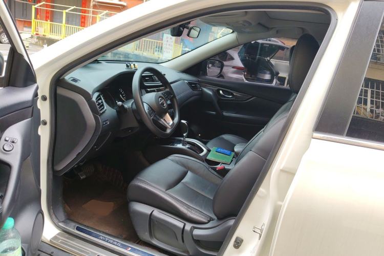 Used Nissan X-Trail 2017 2.0L CVT Comfort Edition 2WD Left Front Seat