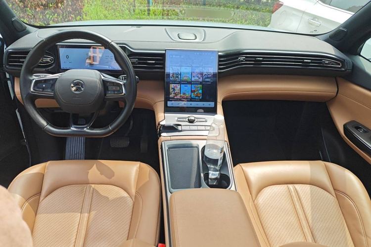 Used Nio ES6 2022 75 kWh Sport Edition Center Console