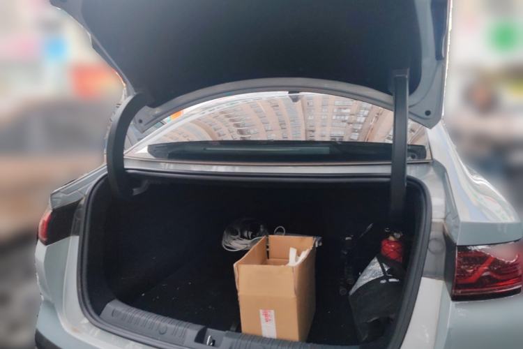 Used BYD Qin L 2025 DM-i Smart Drive 80KM Leading Model
