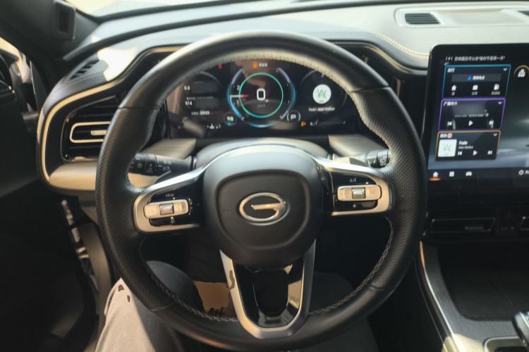 Used GAC Trumpchi GS8 2022 Linghang Series 2.0 TGDI Two-Wheel-Drive Luxury Smart Connectivity Version (7 Seats) Steering Wheel