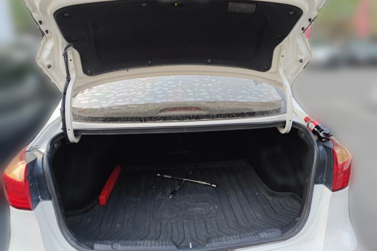 Used Kia K3 2013 1.6L Automatic GLS
