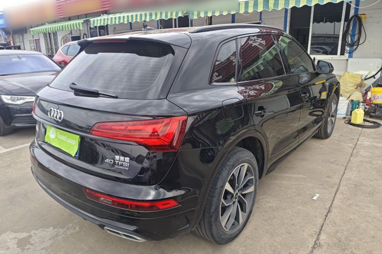 Used Audi Q5L 2023 40T Luxury Dynamic Model Rear Right 45 Deg