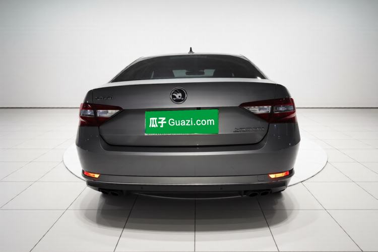 Used Skoda Superb 2016 TSI330 DSG Innovation Edition Exterior 4