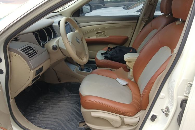 Used Nissan Sylphy 2016 Classic 1.6XE Automatic Leading Edition Left Front Seat