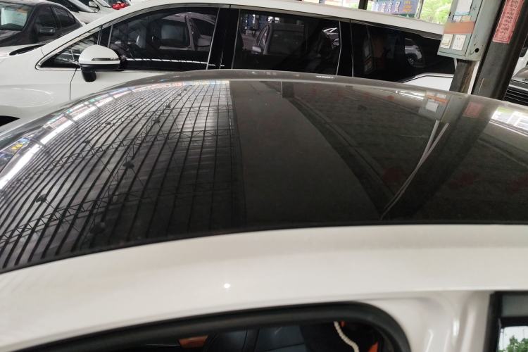 Used CHANGAN UNI-V 2022 1.5T Prestige Version Roof