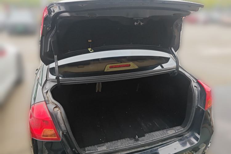 Used Buick Excelle 2013 1.5L Manual Classic Model Trunk