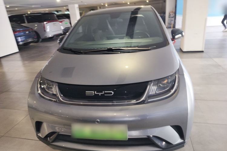 Used BYD Dolphin 2023 420 km Fashion Edition Front