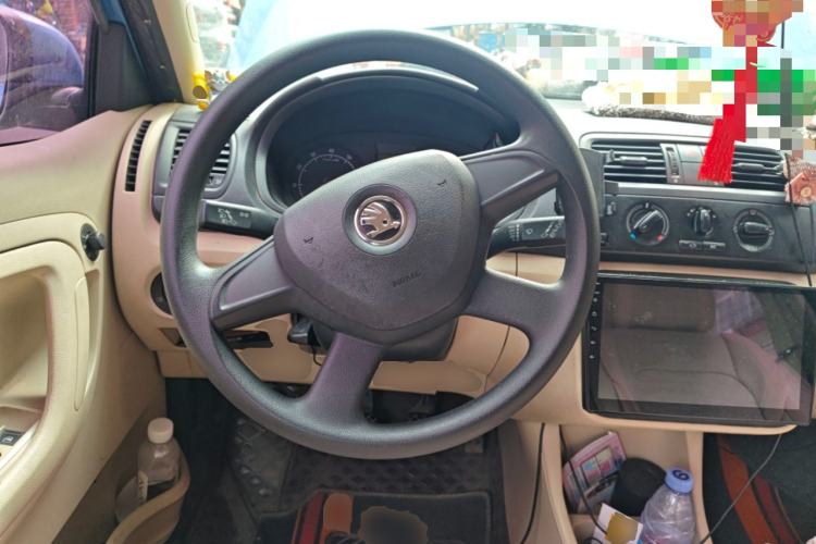 Used Skoda Fabia 2014 1.4L Manual Crystal Edition
