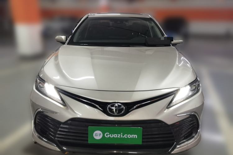 Used Toyota Camry 2021 2.0G Luxury Edition
