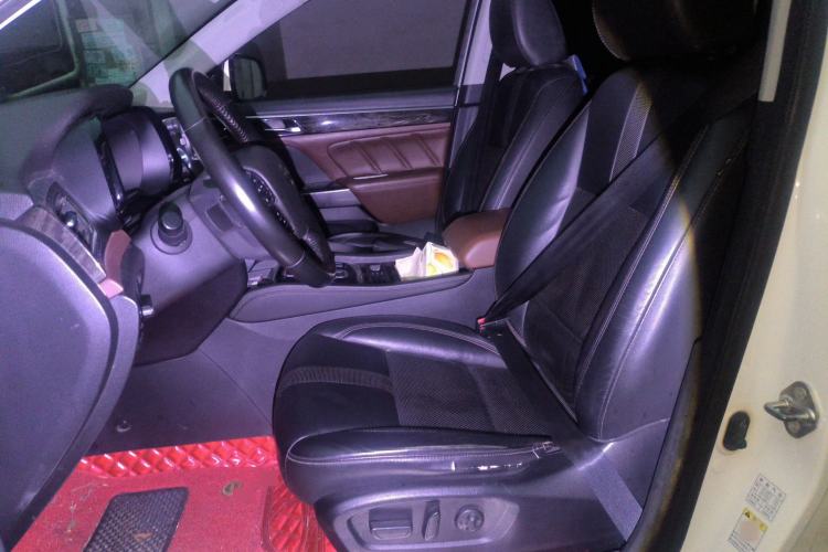 Used GAC Trumpchi GS8 2017 320T Two-Wheel Drive Luxury Edition (7 Seats)
