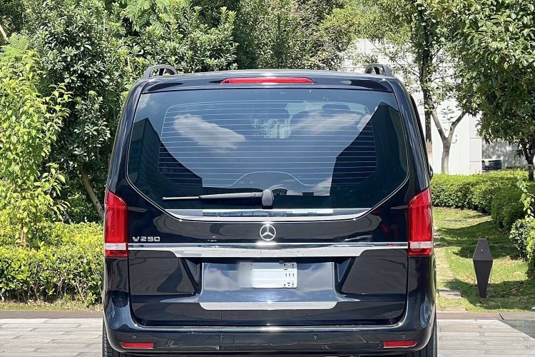 Used Mercedes-Benz V-Class 
