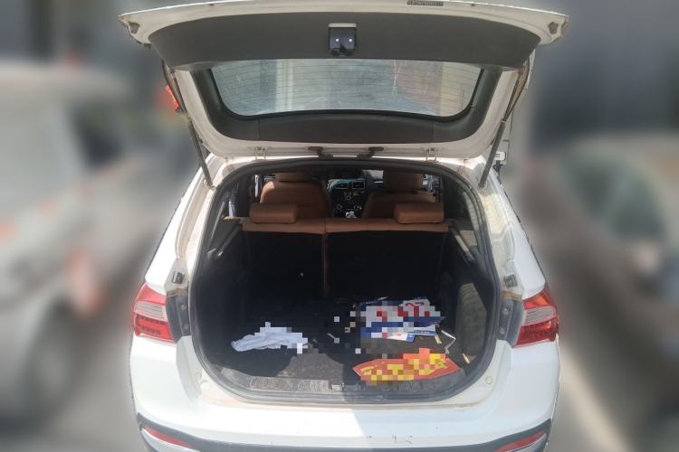 Used Brilliance V5 2016 1.5T Manual Two-Wheel Drive Smart Version Trunk