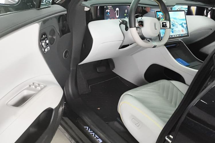 Used Avatr 11 2024 630 Rear-Wheel Drive Edition with Three Lasers Driver Seat