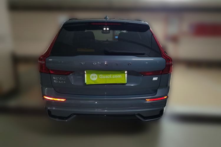 Used Volvo XC60 New Energy 2022 T8 Plug-in Hybrid Long-Range All-Wheel Drive Zhiyuan Sport Edition
