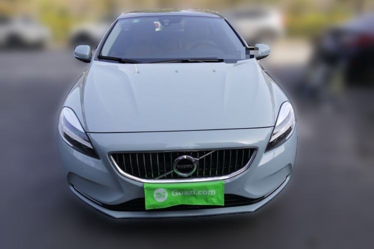 Used Volvo V40 2017 T3 Zhiya Edition Front